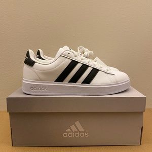 Women’s Adidas Grand Court 2.0